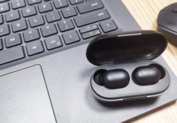 BudsLink Brings Advanced Earbud Controls to Linux Desktops
