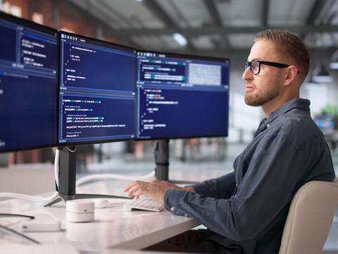 Fedora Linux 45 Beta Released with Python 3.15, GCC 16.2, and Major Security Changes